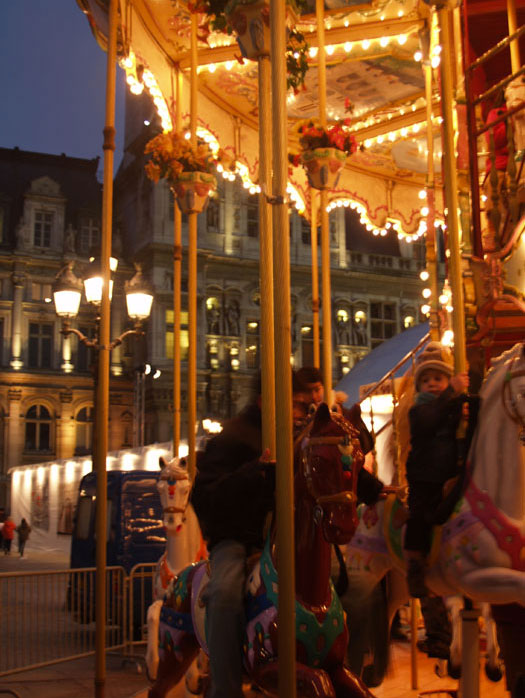 パリの文化・社会・歴史：パリのメリーゴーランド