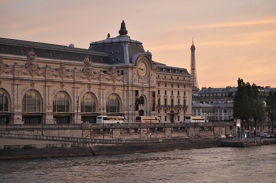 パリの観光地：オルセー美術館