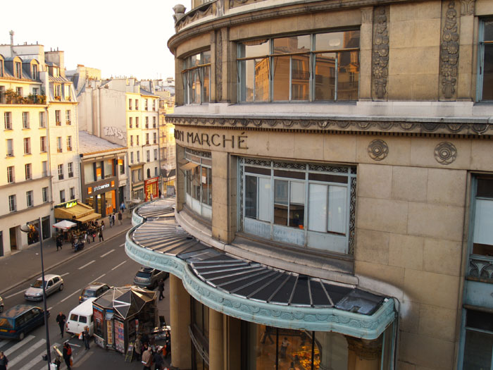 パリの人気モデルコース：パリの老舗デパート巡りとサン＝ジェルマン＝デ＝プレ