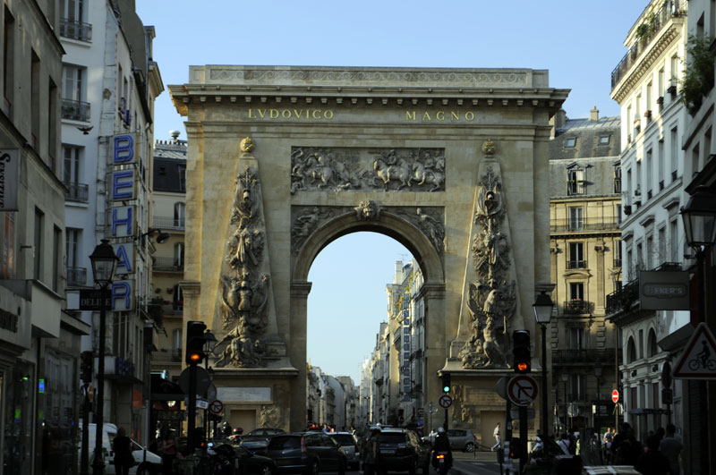 パリの観光地：サン・ドニ門