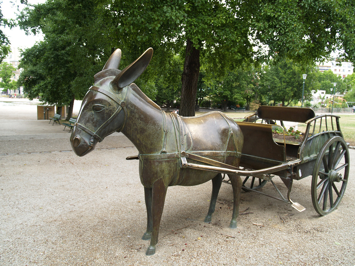 パリの観光地：ジョルジュ・ブラッサンス公園