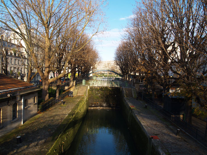 パリ人気モデルコースの観光スポット：サン・マルタン運河