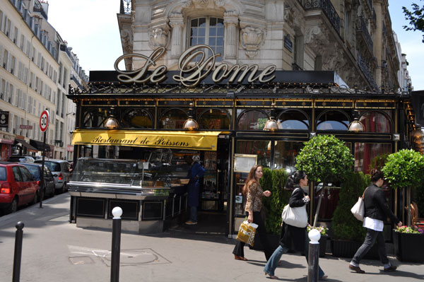 パリのカフェ：ドーム