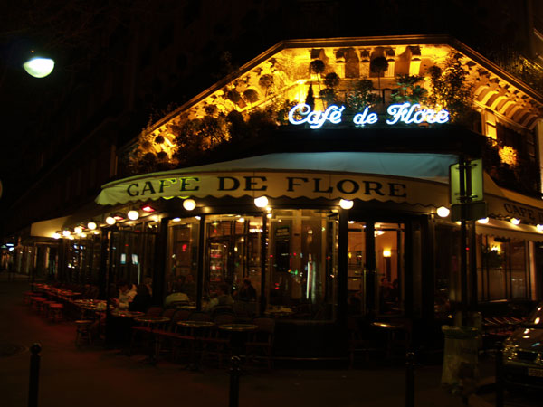 パリのカフェ・ブラッスリー：カフェ・ド・フロール