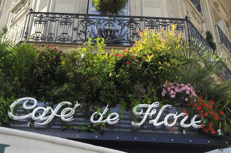 パリのカフェ：カフェ・ド・フロール