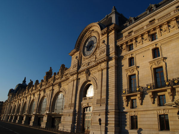 パリ観光地：オルセー美術館