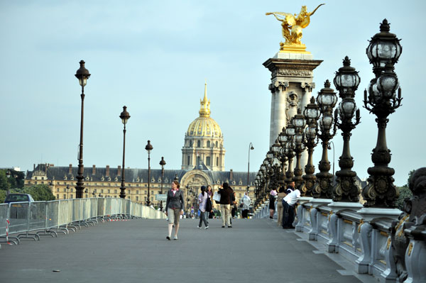 パリ観光地：アレクサンドル3世橋