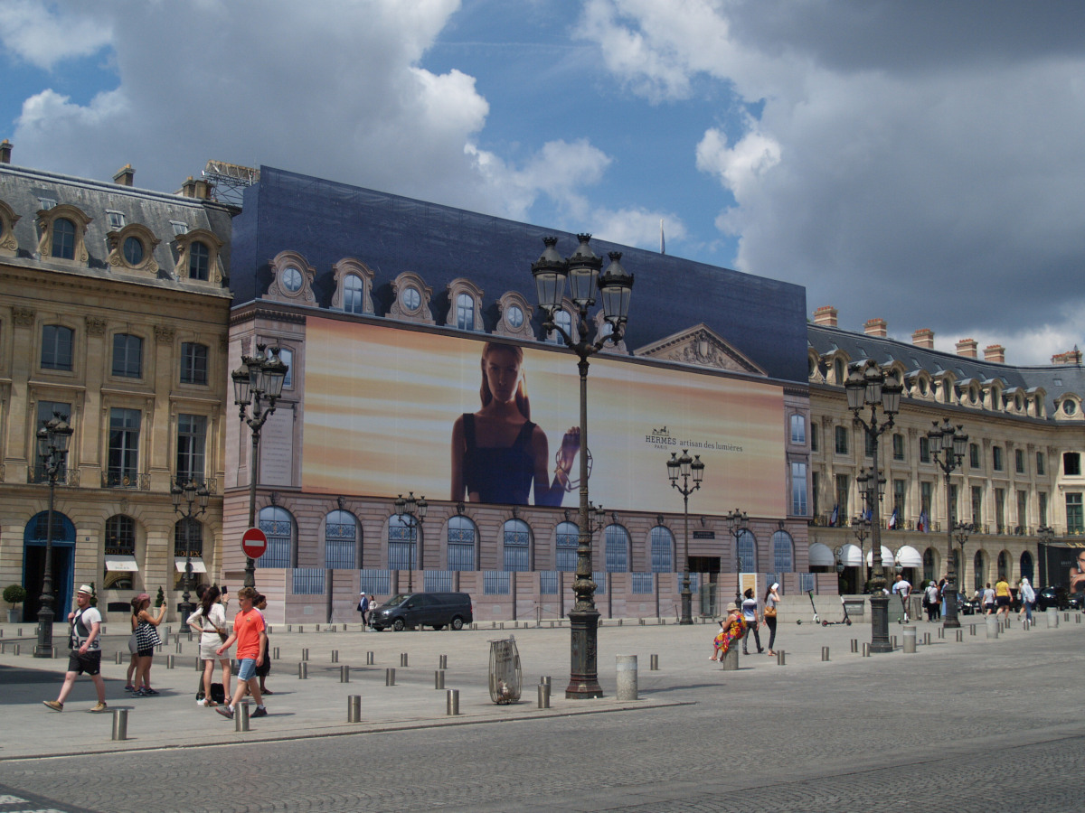 パリ観光地：ヴァンドーム広場