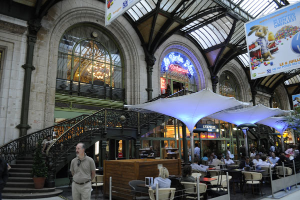 パリ観光地：リヨン駅