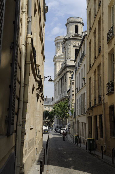 パリの観光地：サン・シュルピス教会