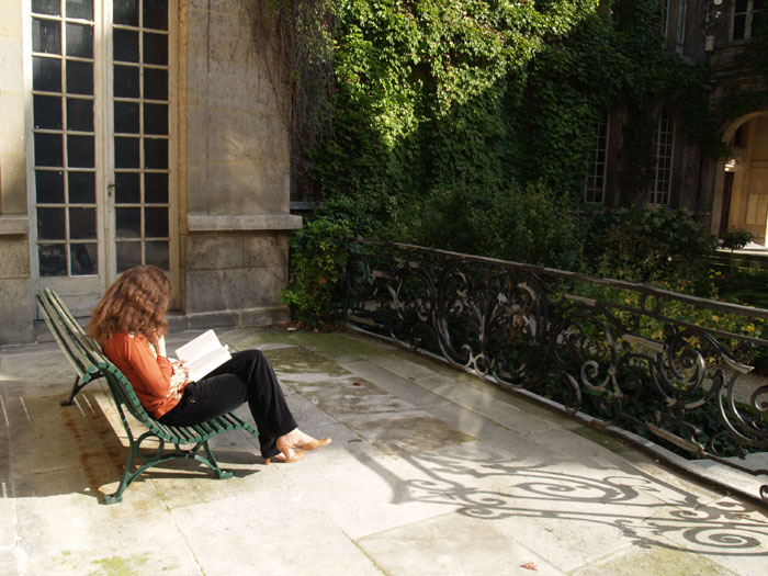 パリのオススメ散策モデルコースの観光地：マレ地区の邸宅巡りとヴォージュ広場