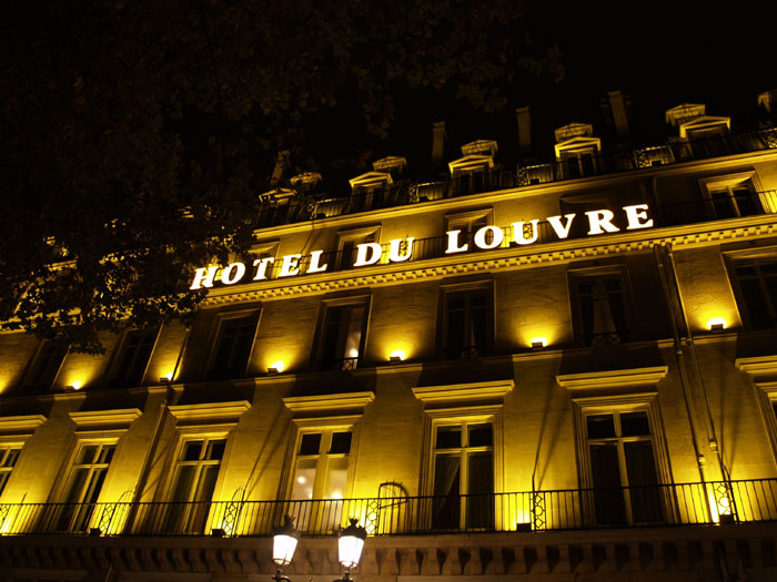 パリの観光地：ホテル・ドゥ・ルーヴル