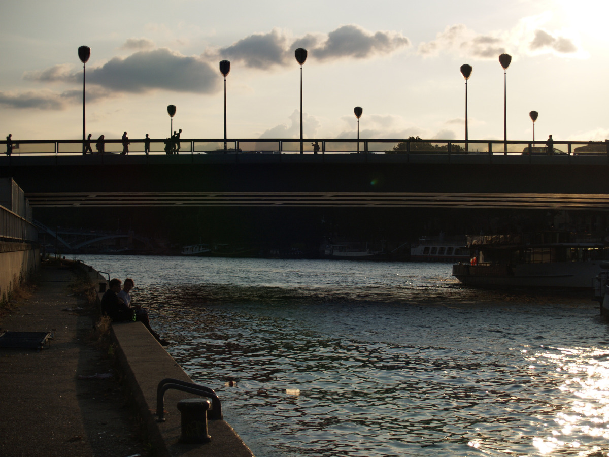 パリ観光地：アルマ橋
